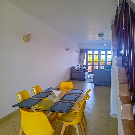 Ivory Beachfront Stays Mombasa Ngoại thất bức ảnh